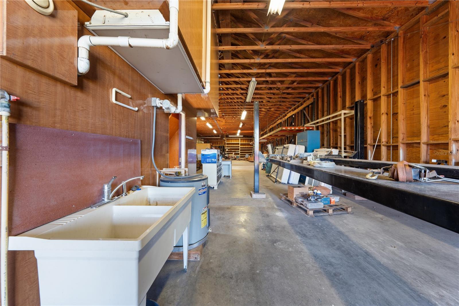 Image 15 of 30 For 3936 Lakeview Acres Road