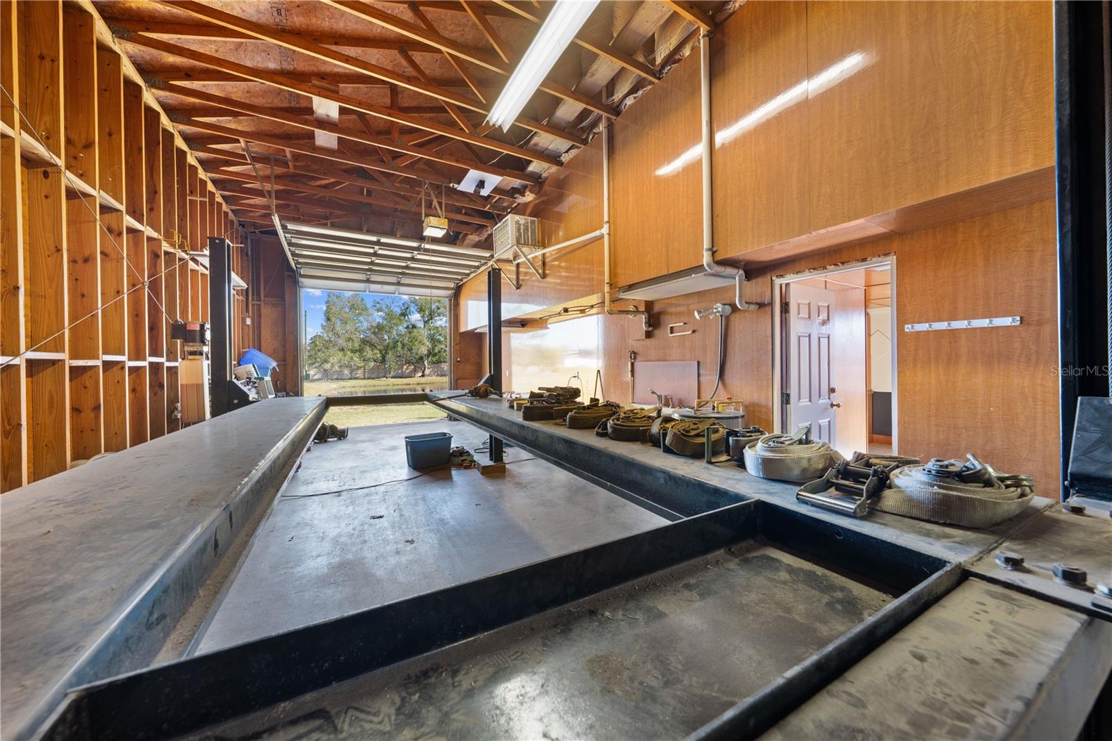 Image 16 of 30 For 3936 Lakeview Acres Road