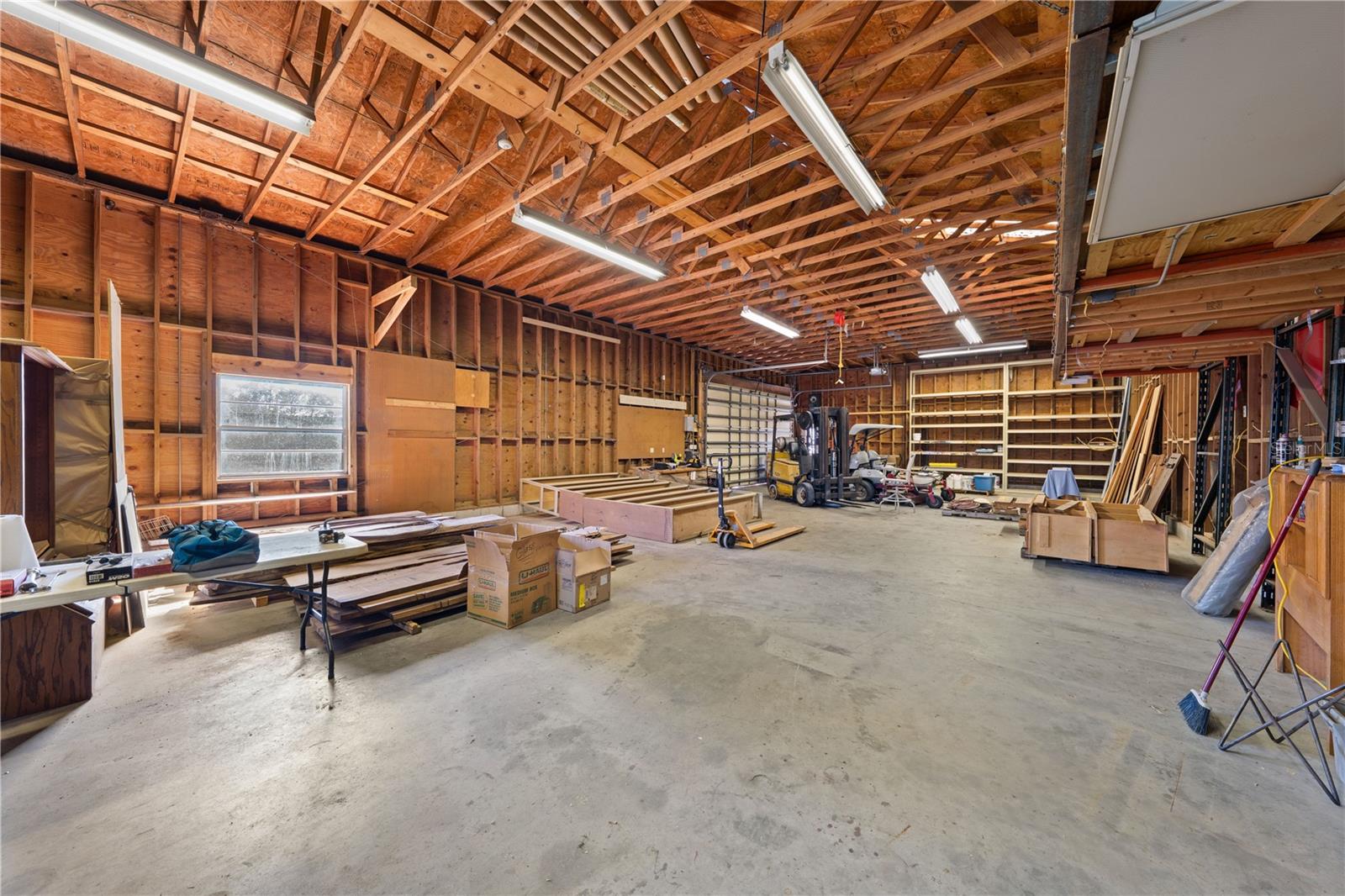 Image 18 of 30 For 3936 Lakeview Acres Road