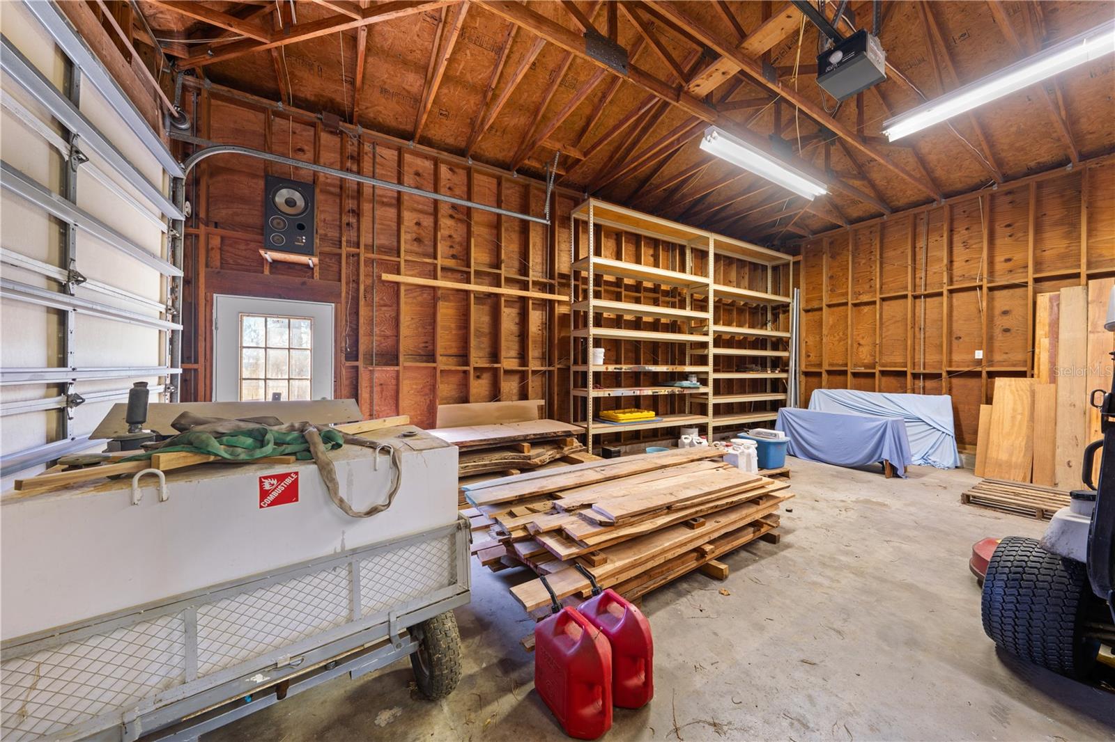 Image 20 of 30 For 3936 Lakeview Acres Road