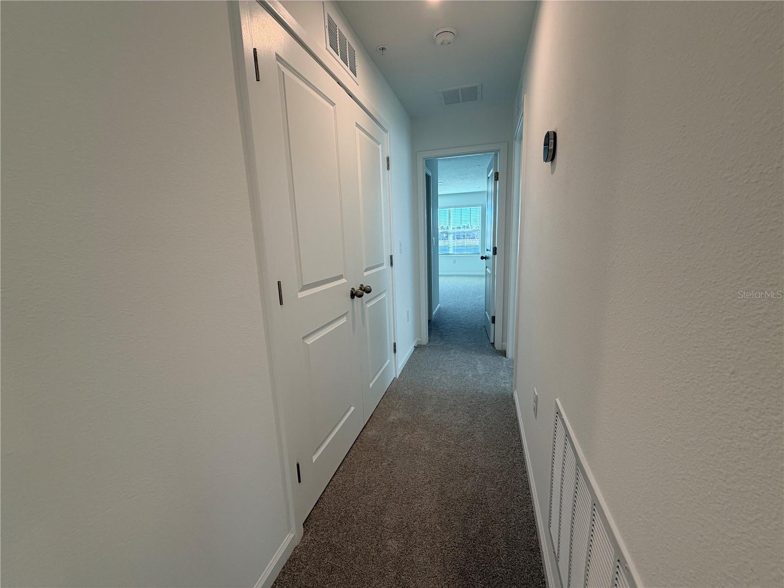 Image 26 of 74 For 9948 Red Canoe Alley