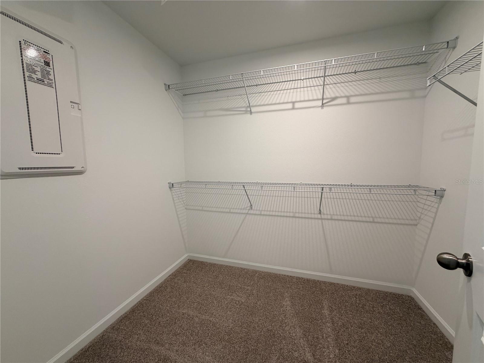 Image 29 of 74 For 9948 Red Canoe Alley