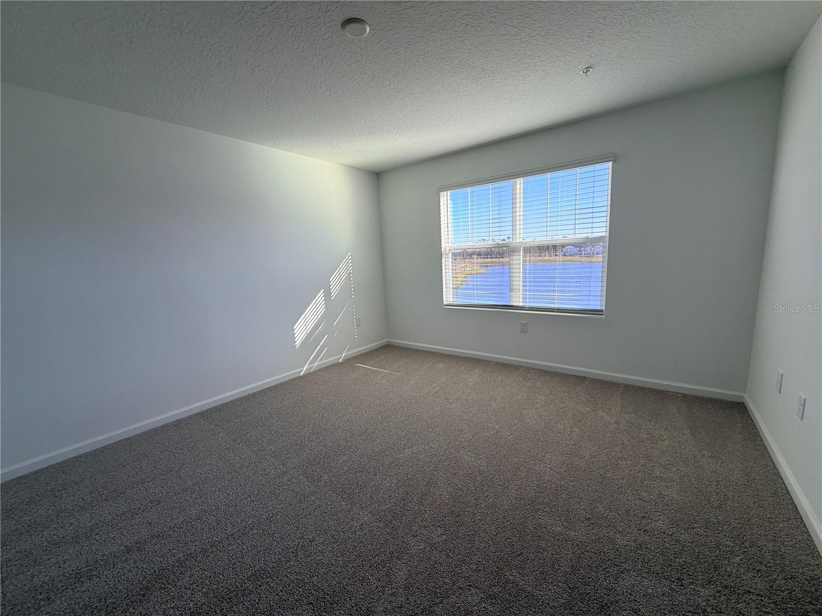 Image 32 of 74 For 9948 Red Canoe Alley