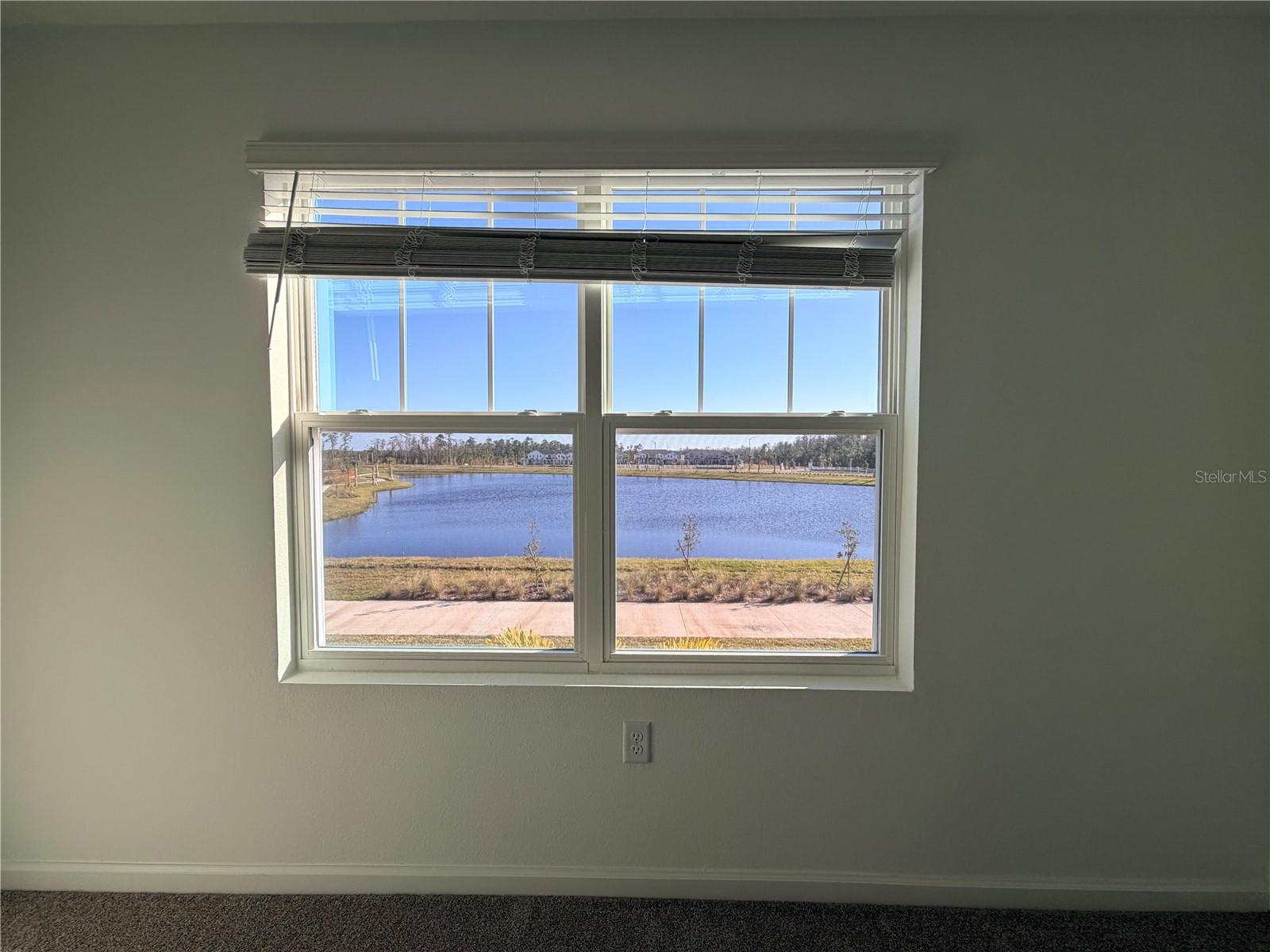 Image 36 of 74 For 9948 Red Canoe Alley