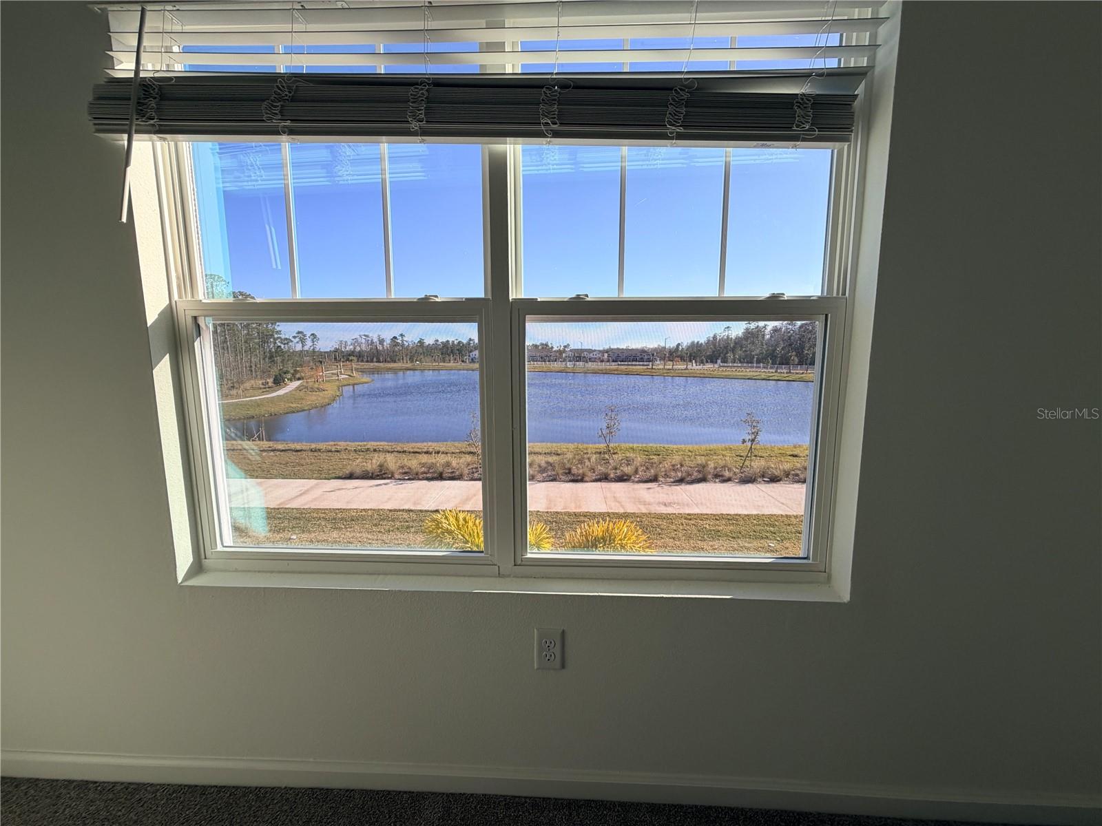 Image 37 of 74 For 9948 Red Canoe Alley