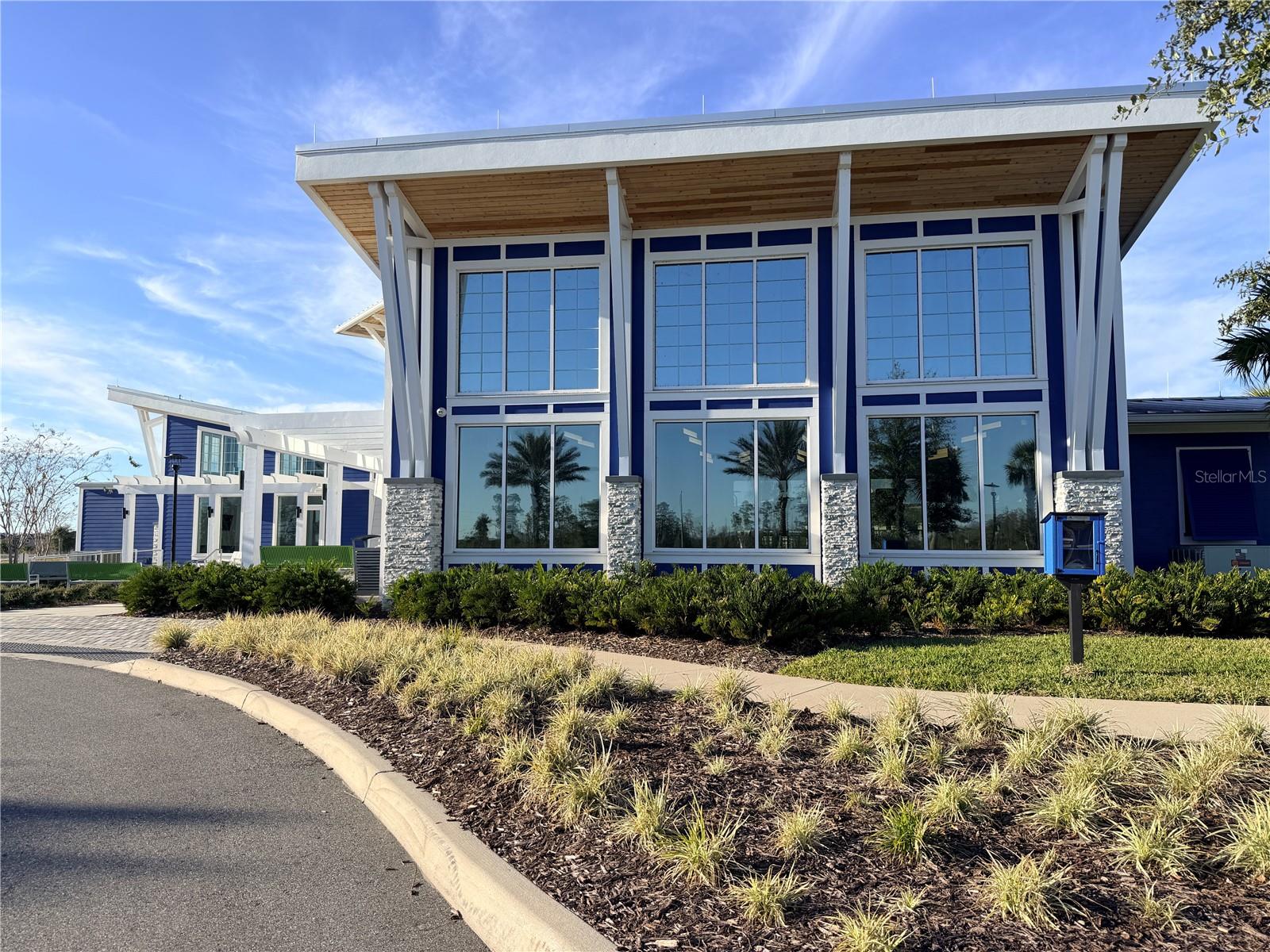 Image 55 of 74 For 9948 Red Canoe Alley