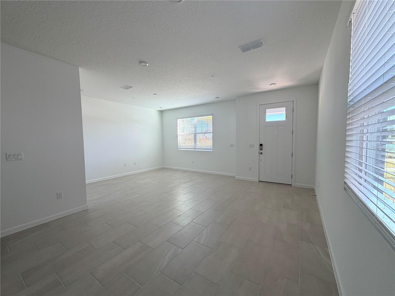 Image 6 of 74 For 9948 Red Canoe Alley