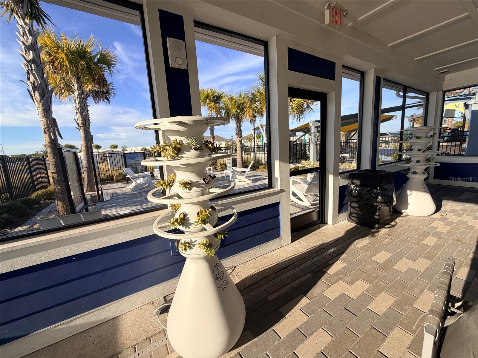 Image 72 of 74 For 9948 Red Canoe Alley