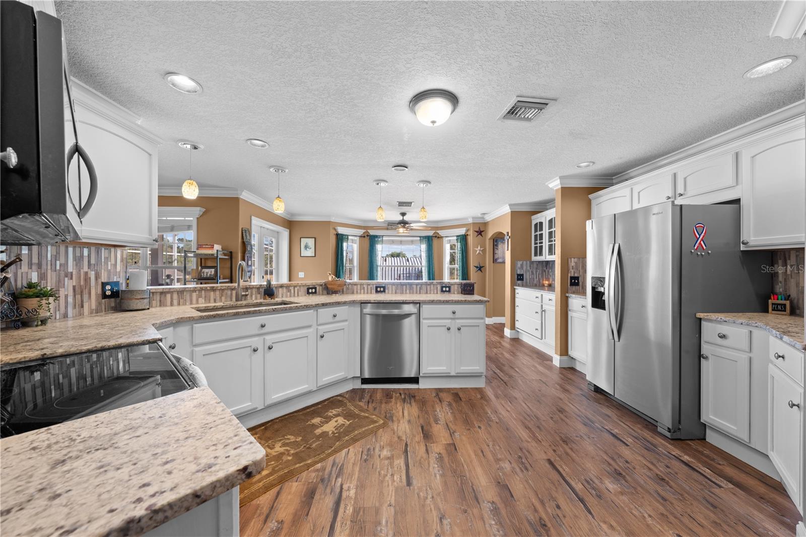 Image 33 of 64 For 3255 Tucker Avenue