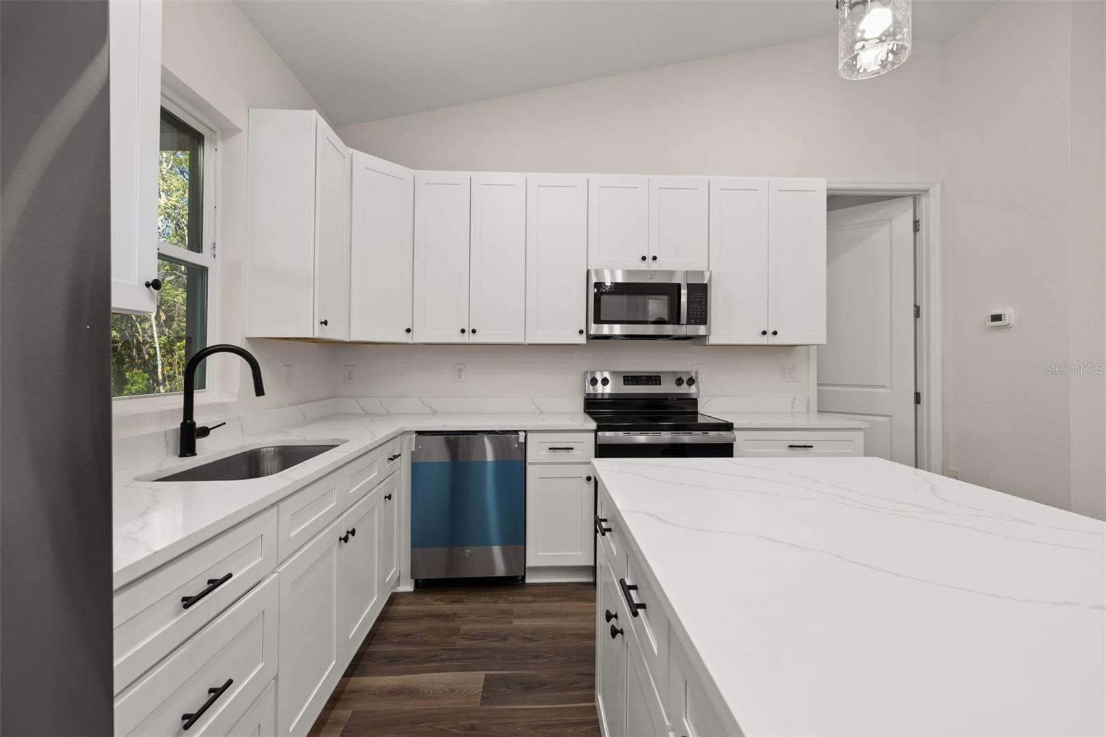 Image 10 of 38 For 2327 Monterey Road