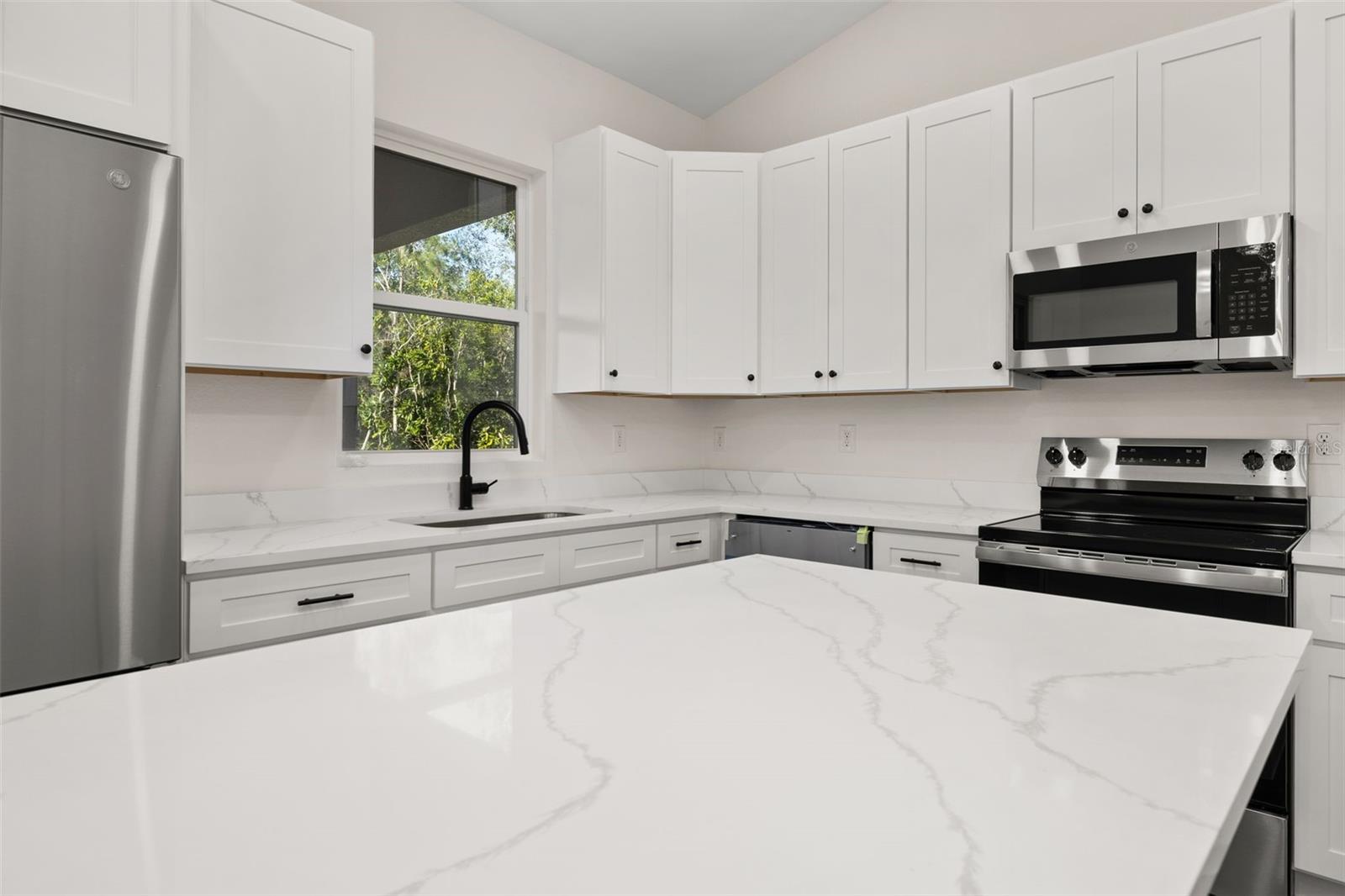 Image 11 of 38 For 2327 Monterey Road