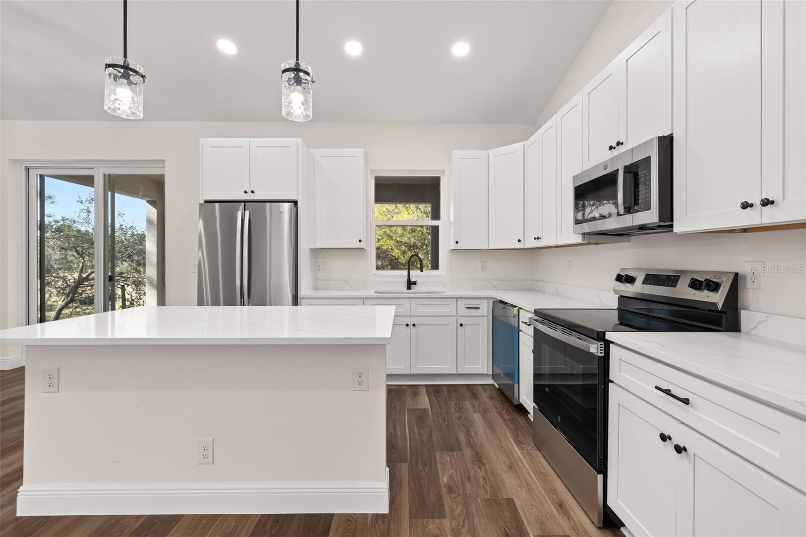 Image 7 of 38 For 2327 Monterey Road