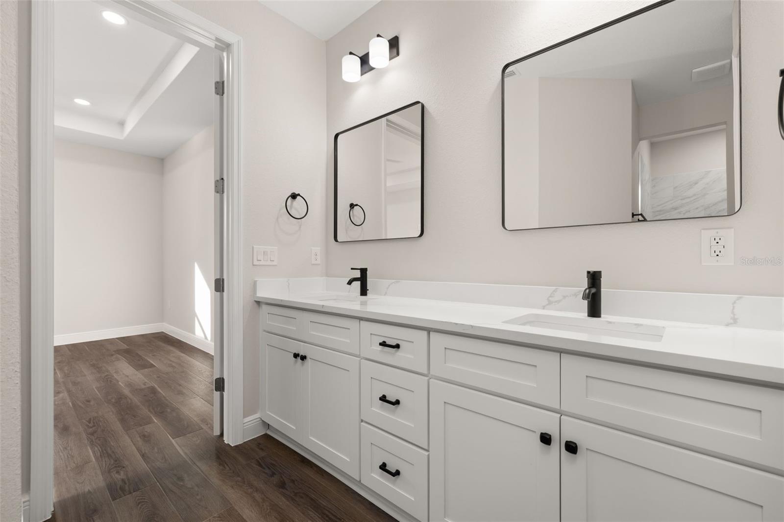 Image 22 of 47 For 3021 Kenosha Road