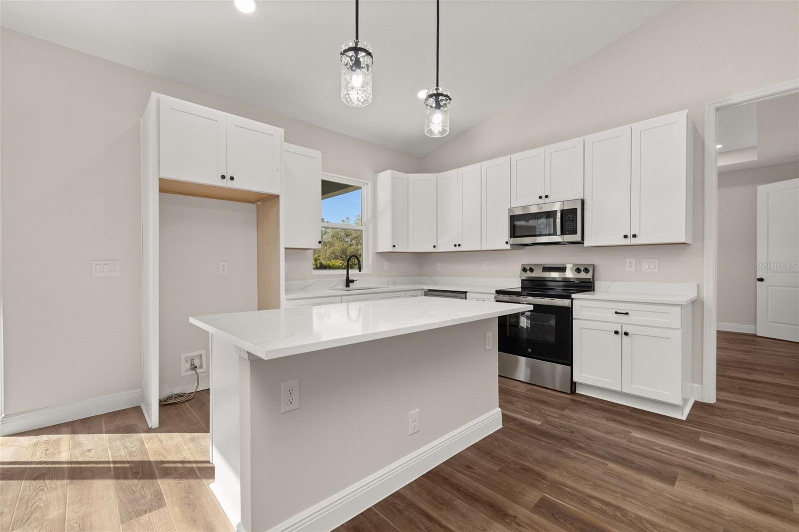 Image 29 of 47 For 3021 Kenosha Road