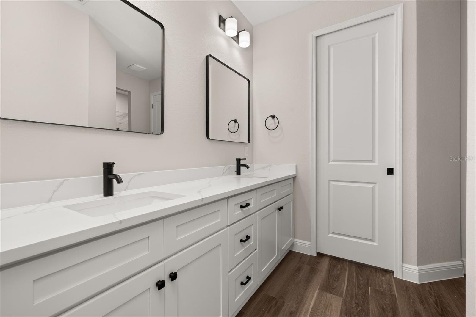 Image 36 of 47 For 3021 Kenosha Road