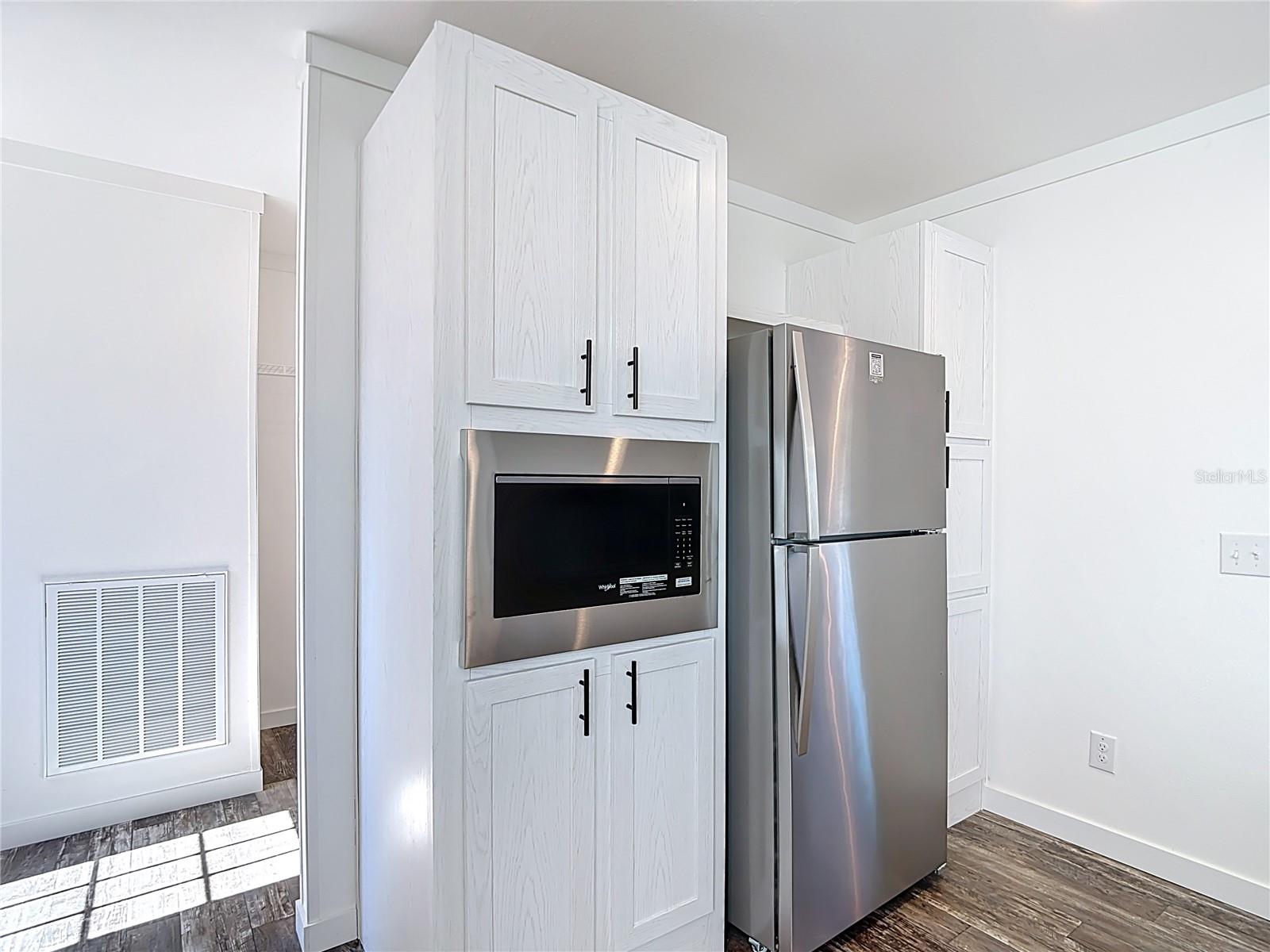 Image 11 of 45 For 12118 Pitcairn Street