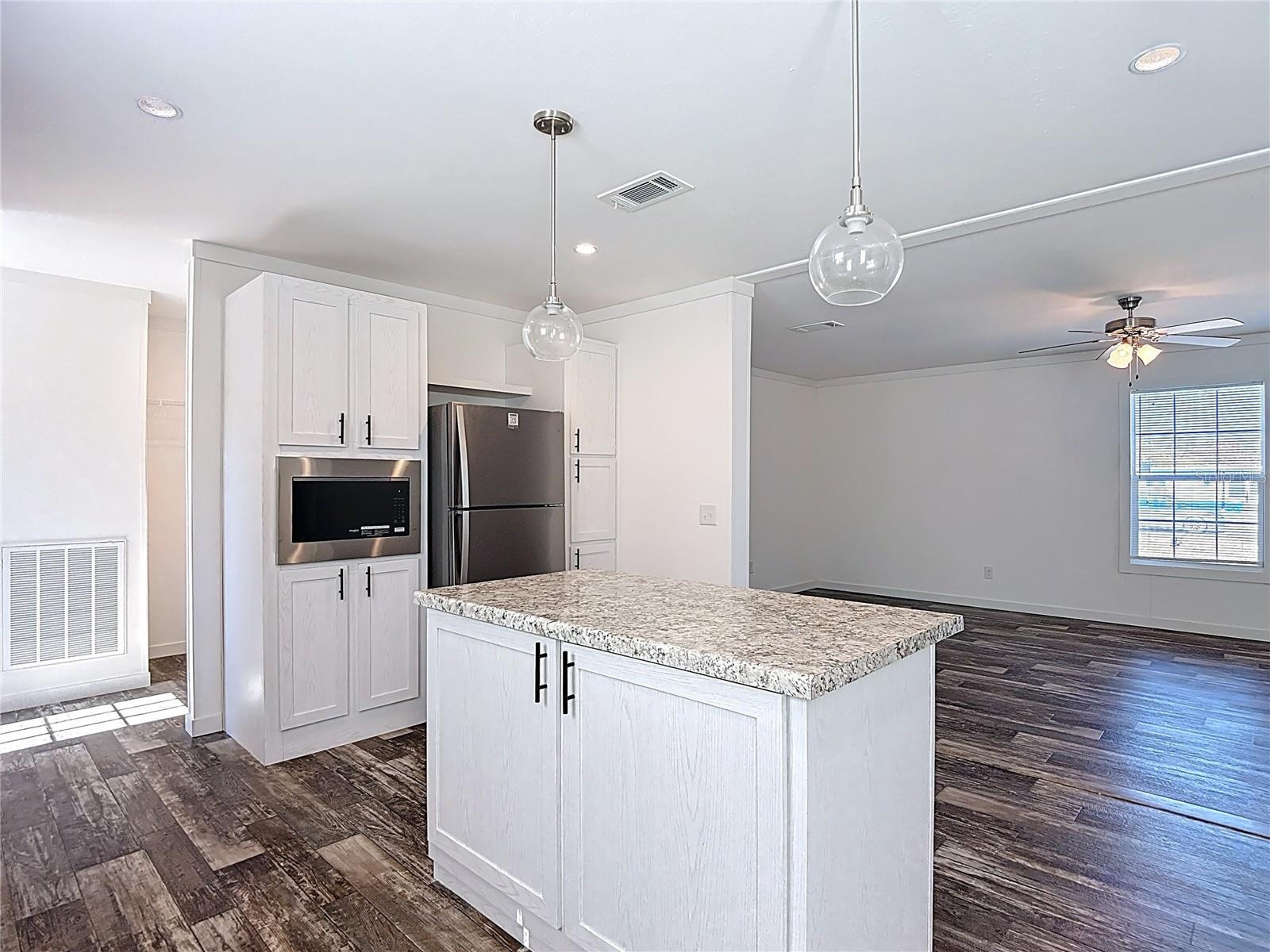 Image 12 of 45 For 12118 Pitcairn Street