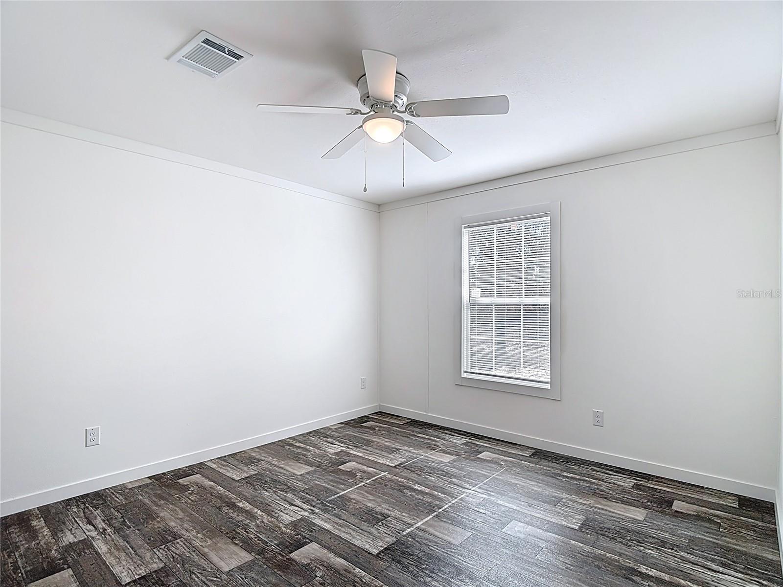 Image 18 of 45 For 12118 Pitcairn Street