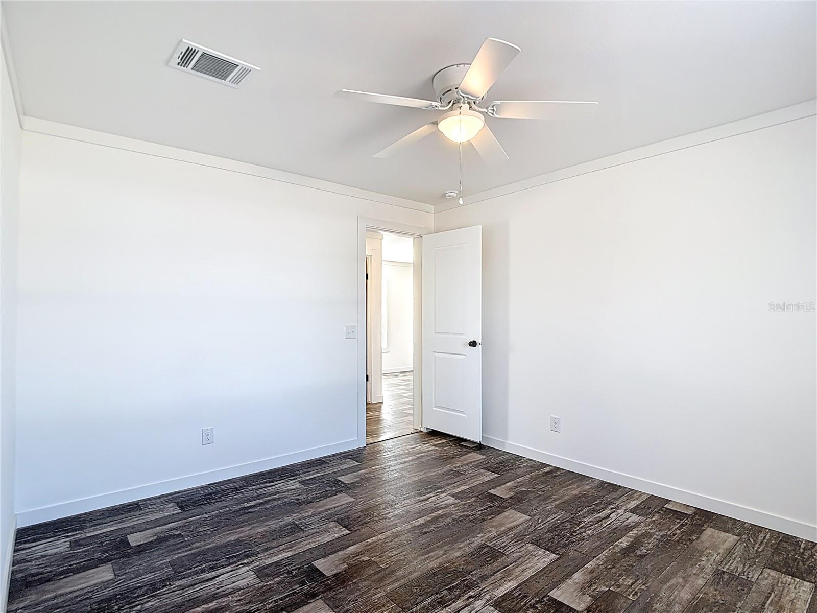 Image 26 of 45 For 12118 Pitcairn Street