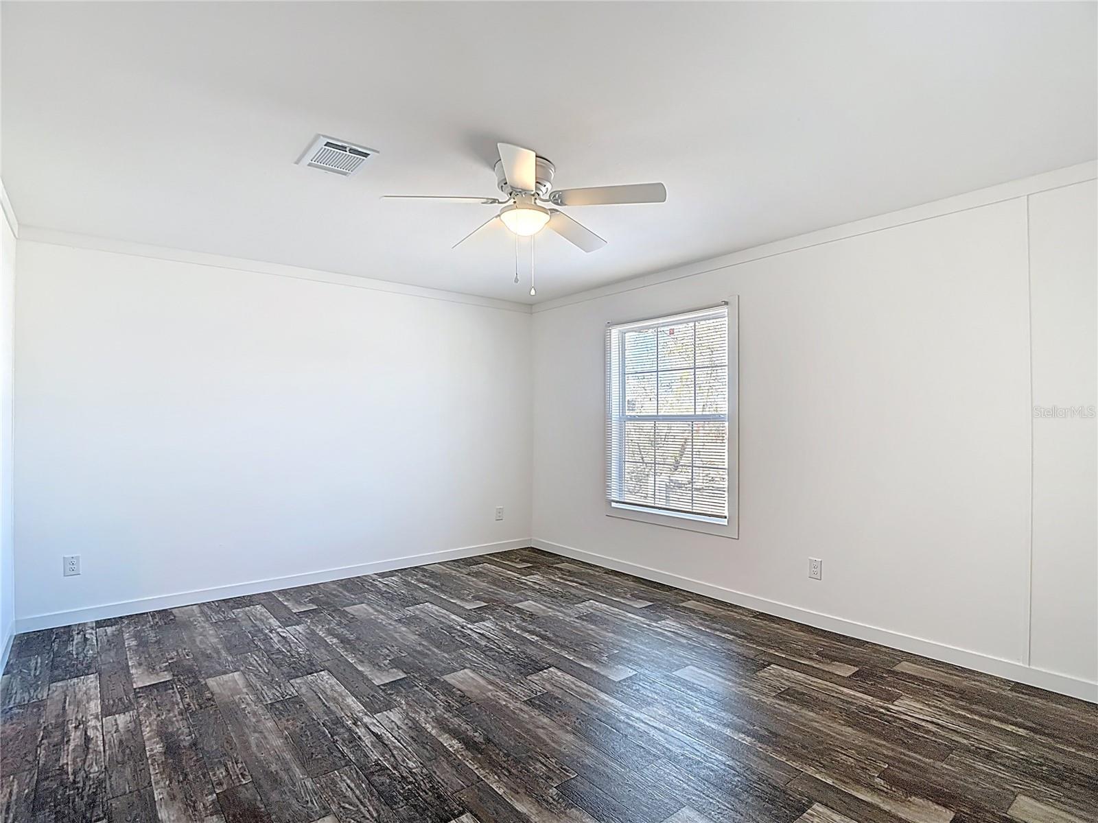 Image 29 of 45 For 12118 Pitcairn Street