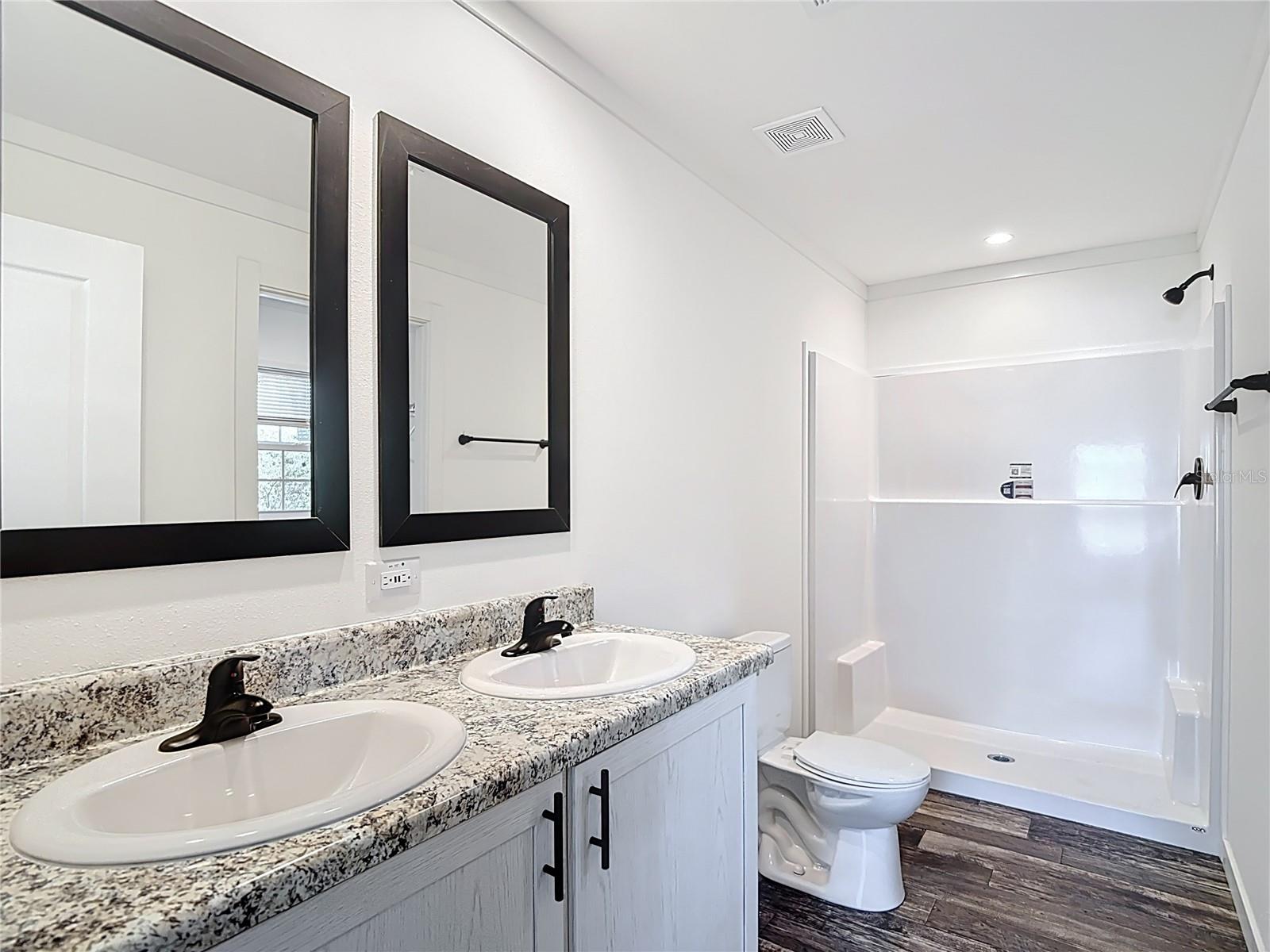 Image 33 of 45 For 12118 Pitcairn Street