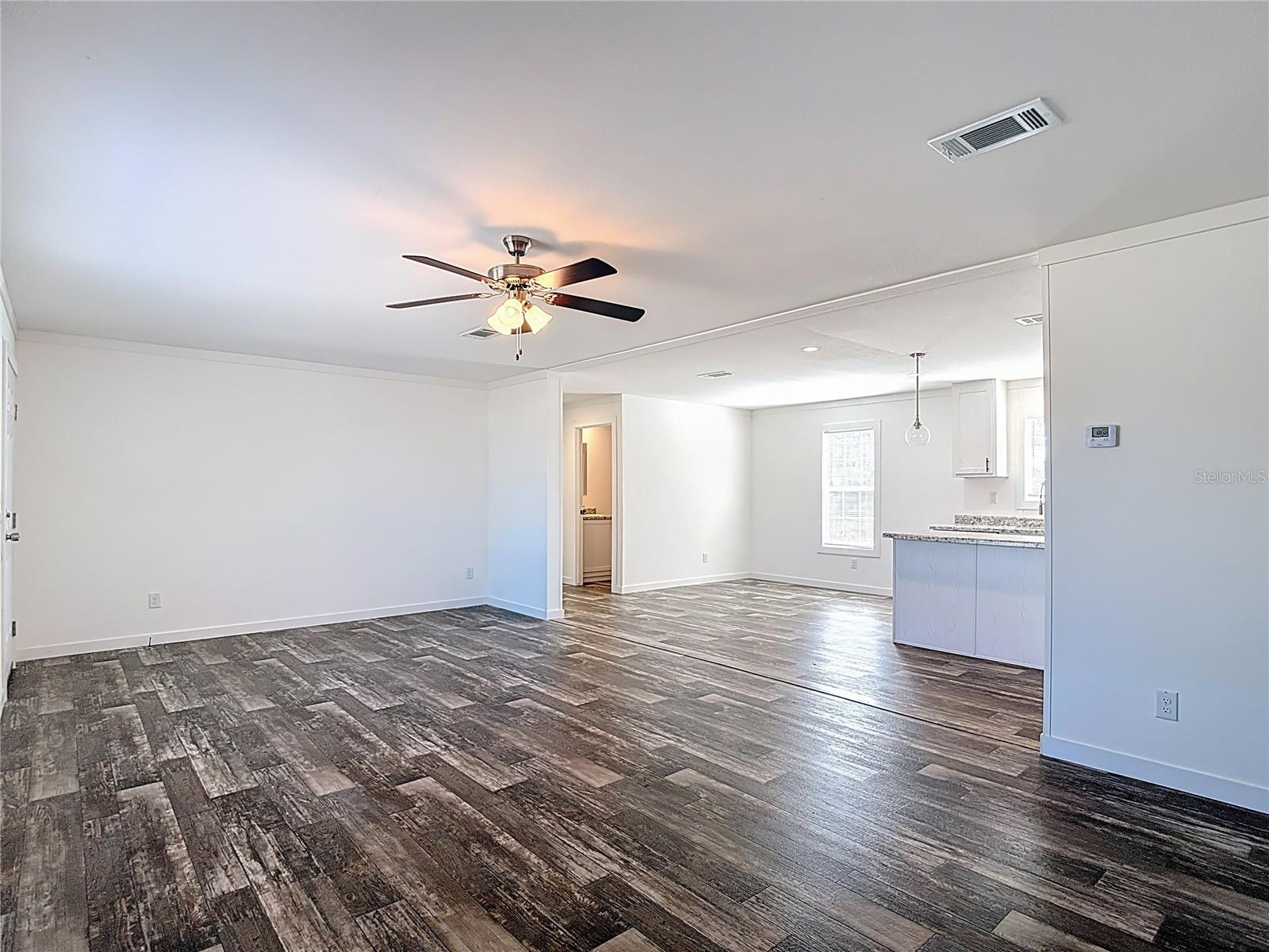 Image 5 of 45 For 12118 Pitcairn Street