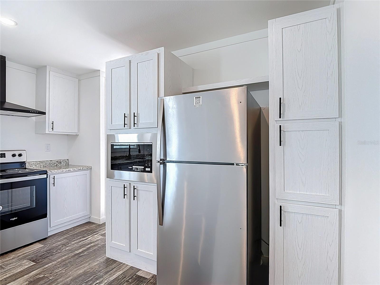 Image 7 of 45 For 12118 Pitcairn Street