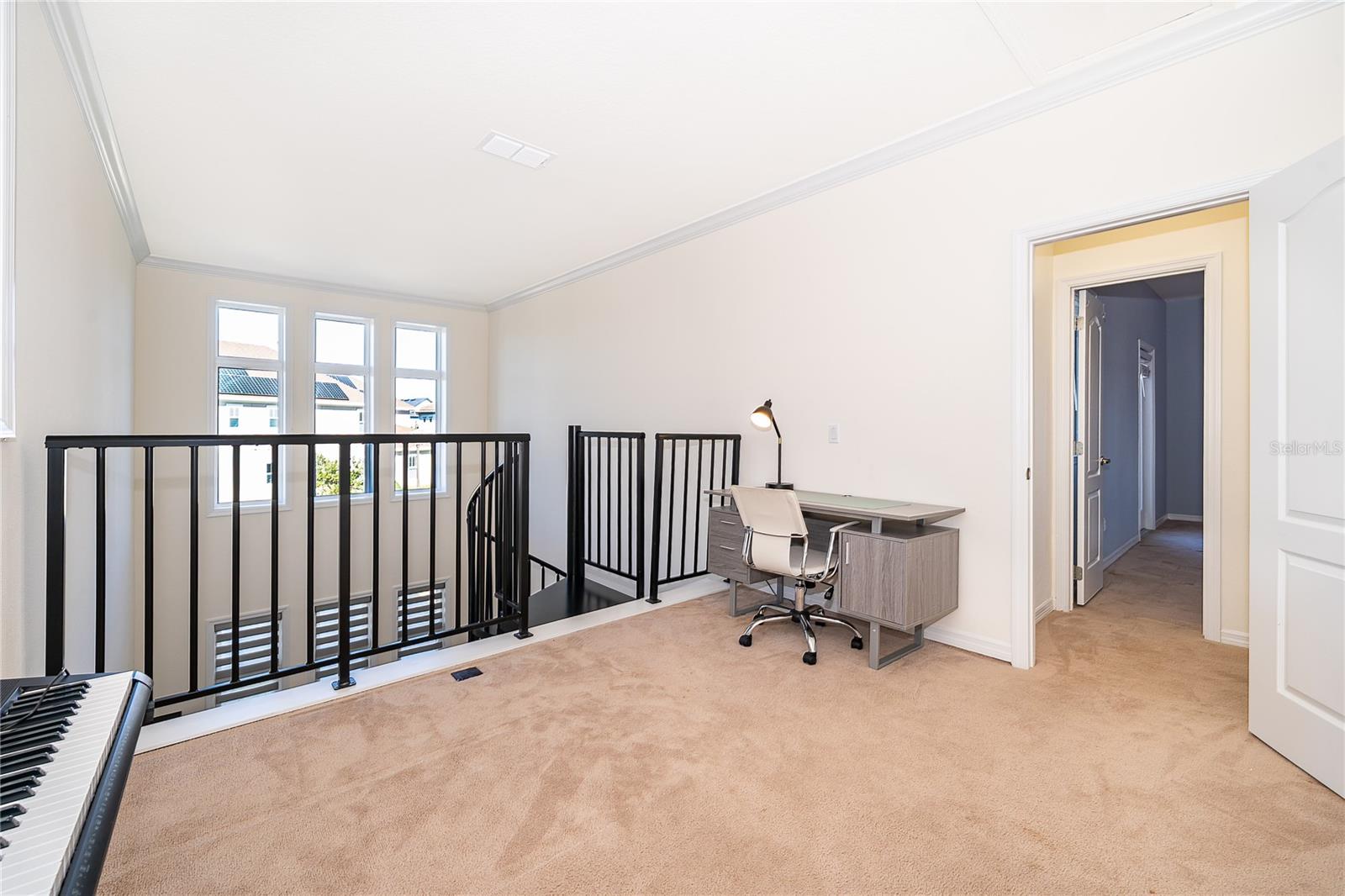 Image 17 of 53 For 8602 Finsen Street