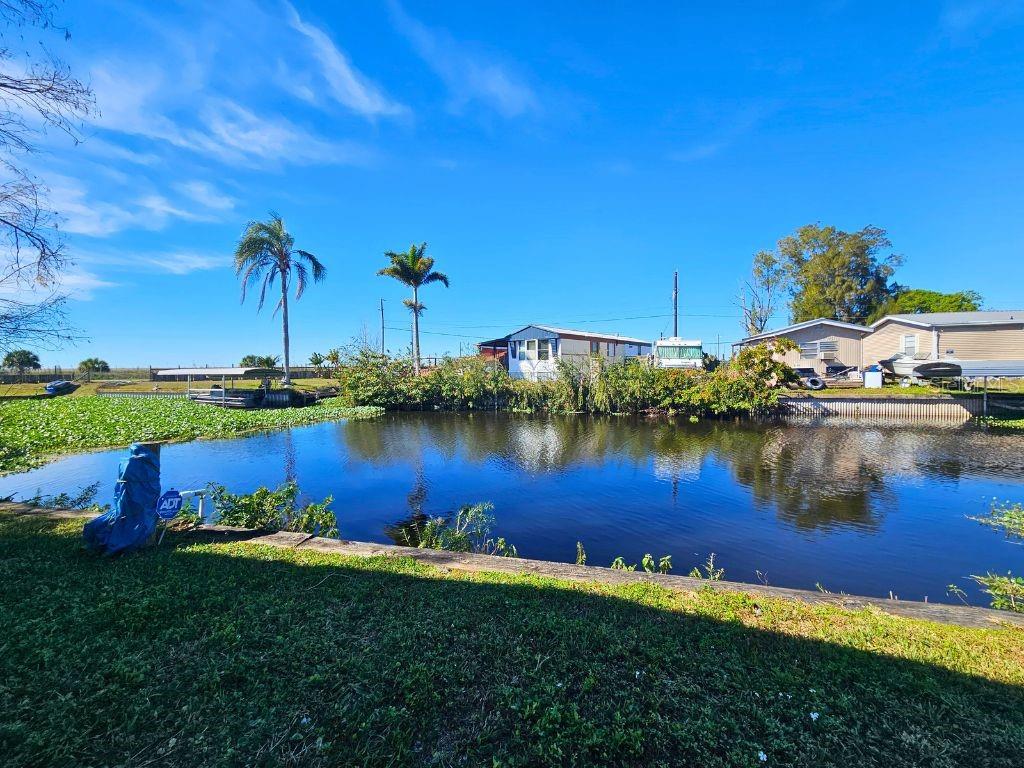 Image 18 of 19 For 1824 Riverside Drive