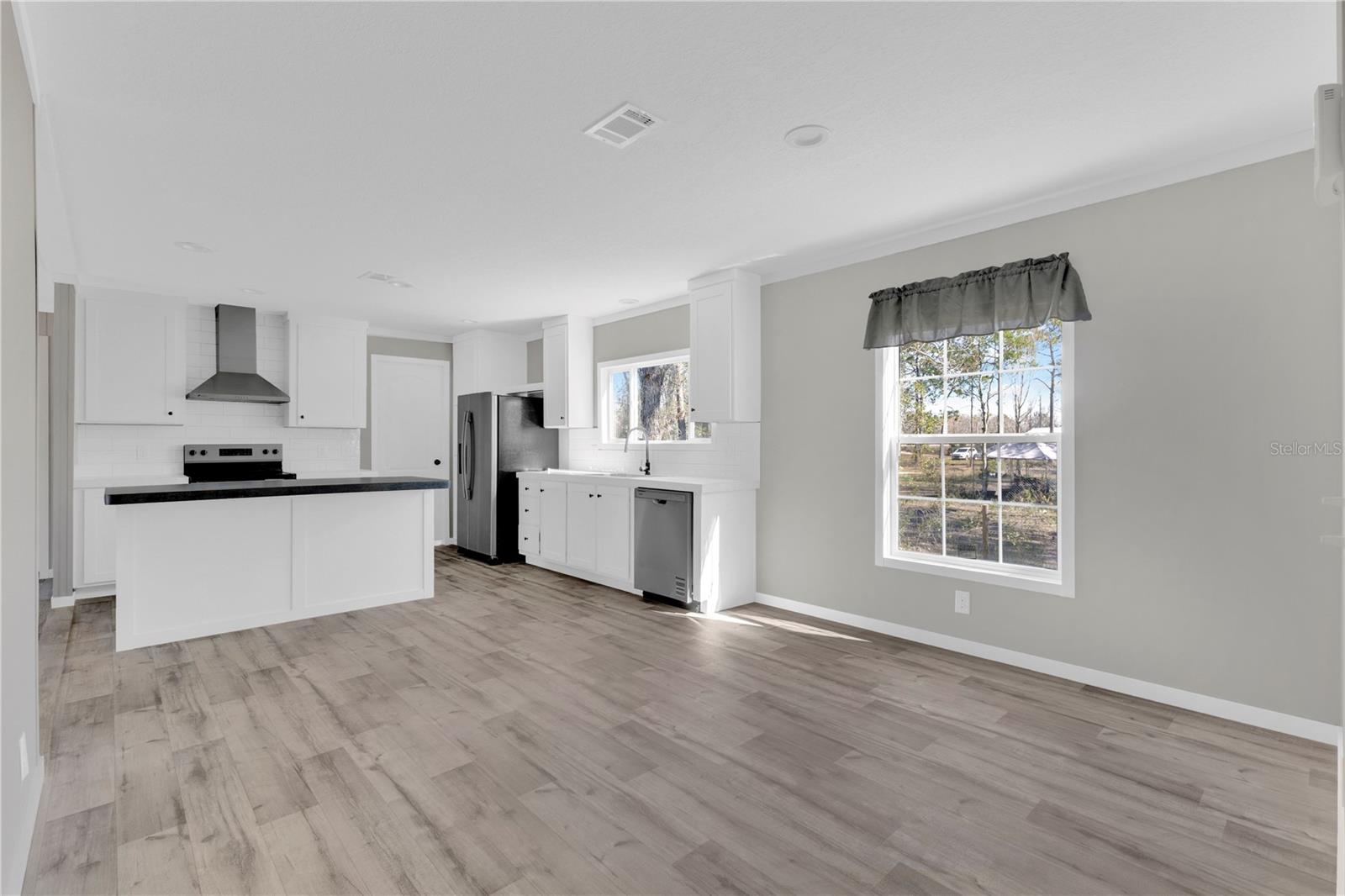 Image 10 of 30 For 4835 Nova Avenue