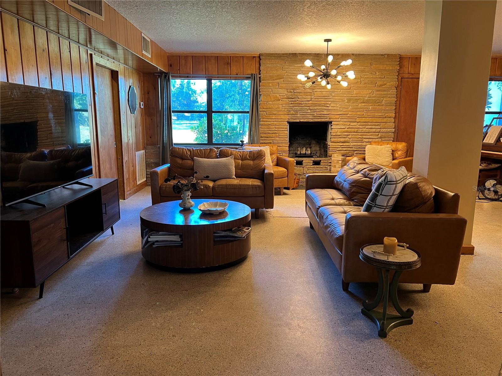 Image 5 of 17 For 9279 Silver Lake Drive