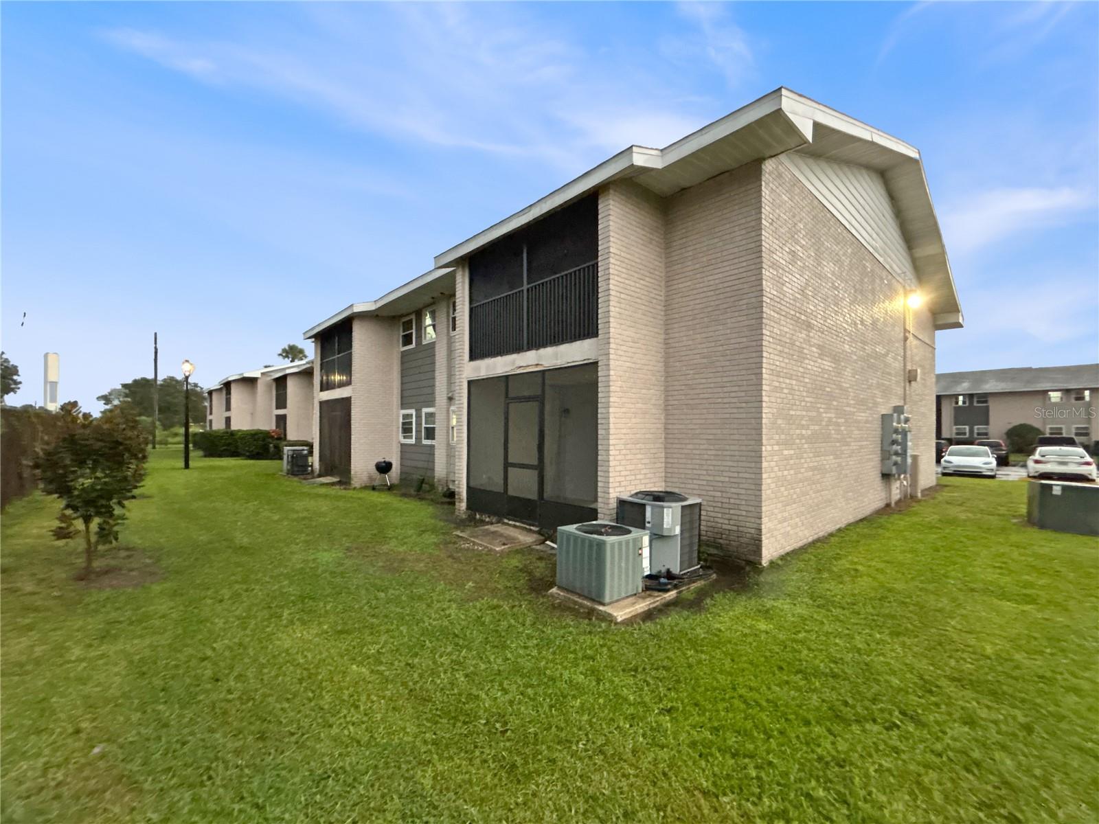 Image 12 of 12 For 805 Sky Lake Circle A