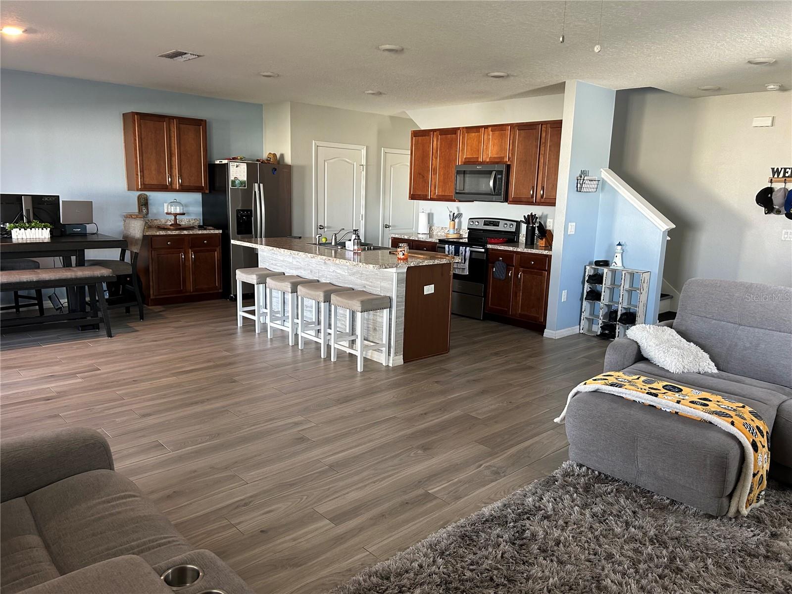 Image 4 of 23 For 140 Eagleview Loop