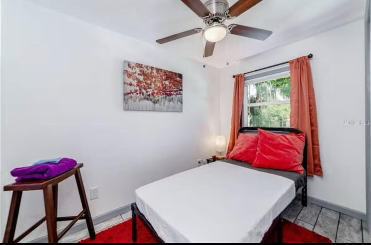 Image 12 of 23 For 907 Wabash Avenue