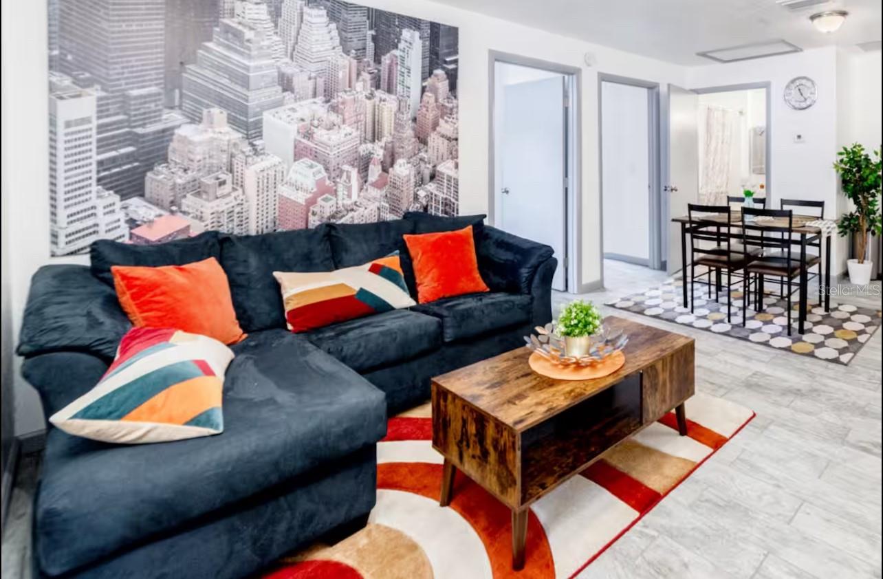 Image 15 of 23 For 907 Wabash Avenue