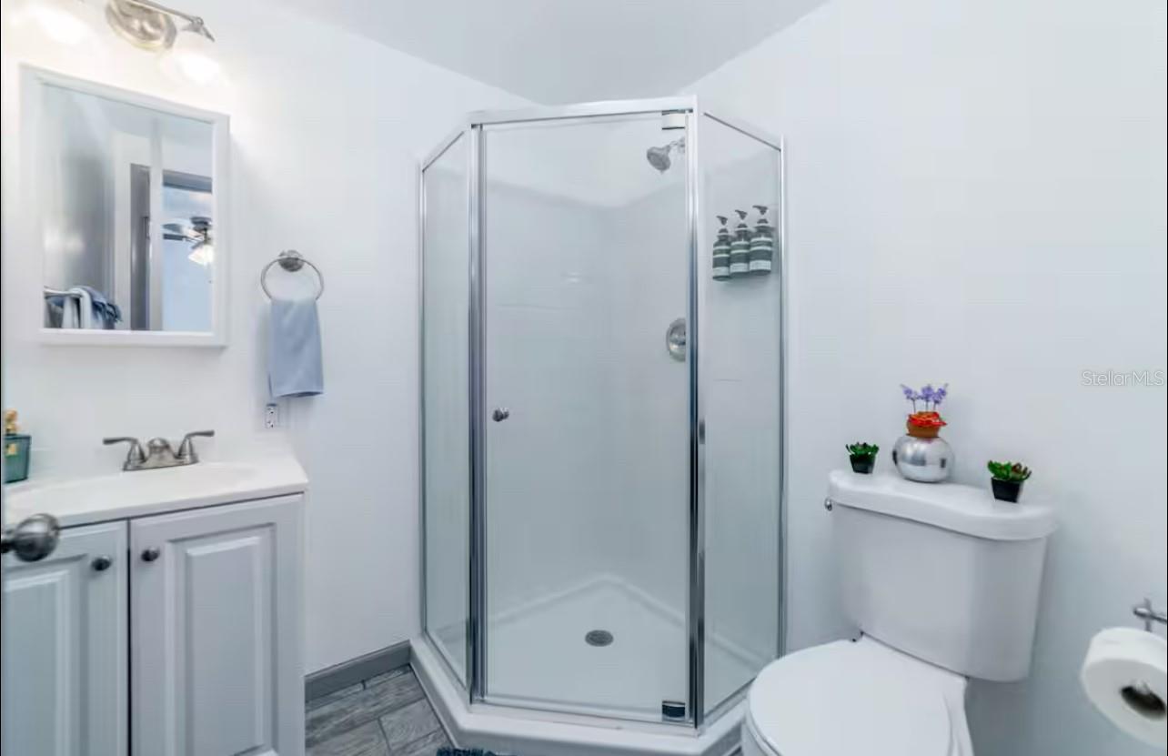 Image 23 of 23 For 907 Wabash Avenue