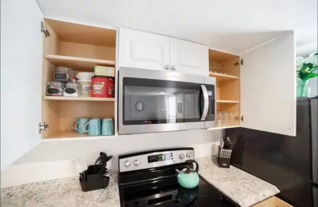 Image 9 of 23 For 907 Wabash Avenue