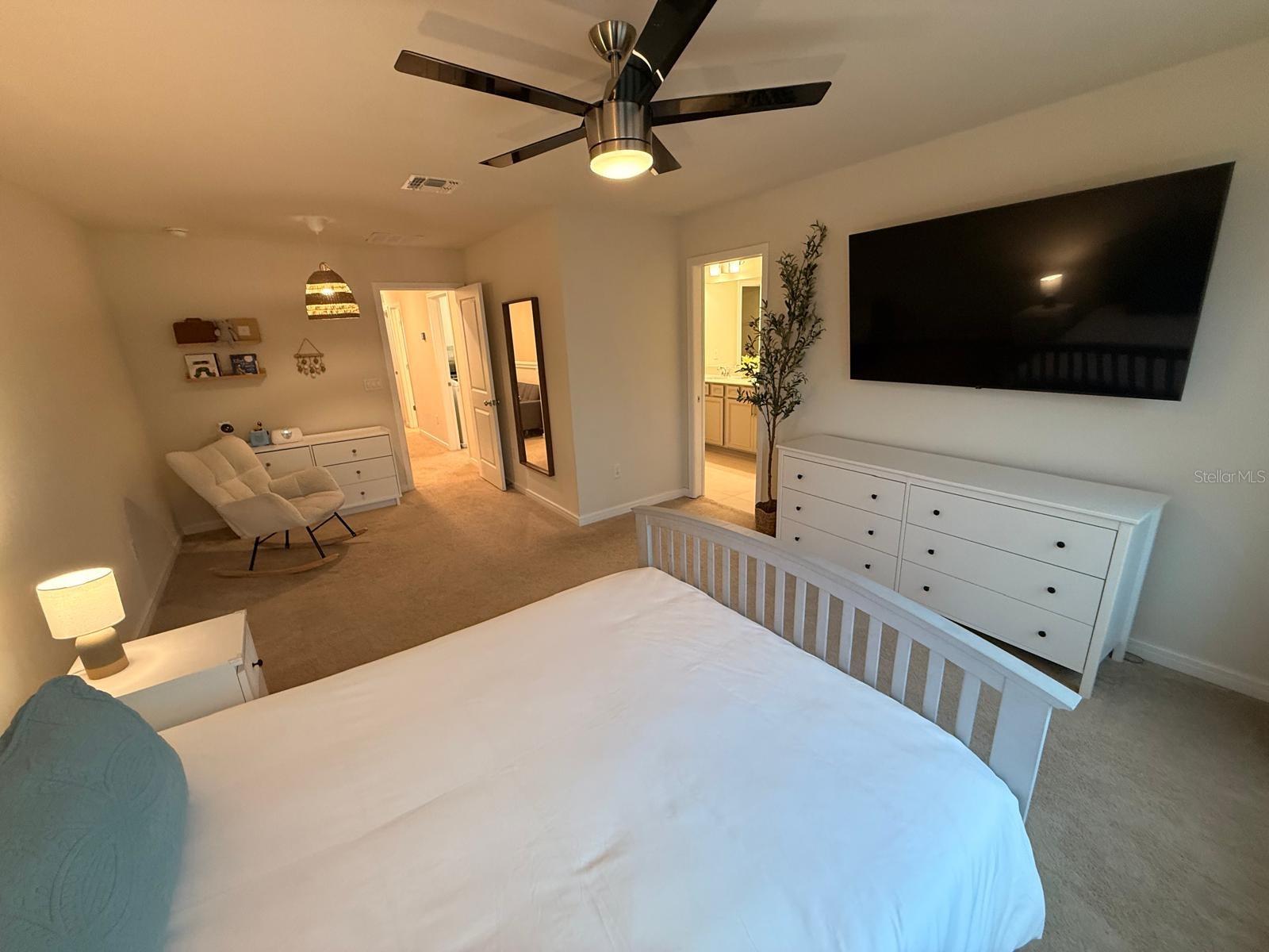 Image 27 of 45 For 10923 Leafshore Loop