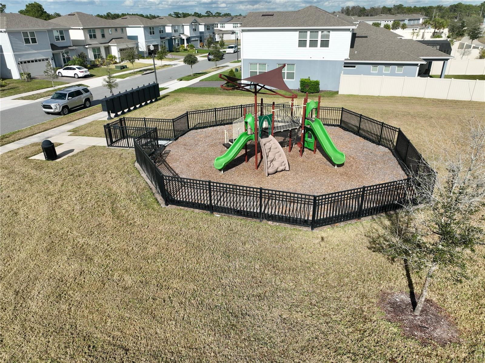 Image 43 of 45 For 10923 Leafshore Loop