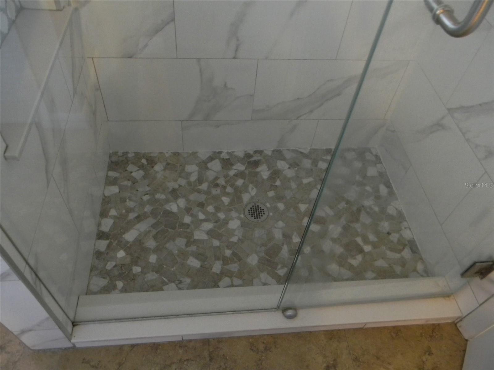 Image 14 of 27 For 150 Abbey Hollow Drive