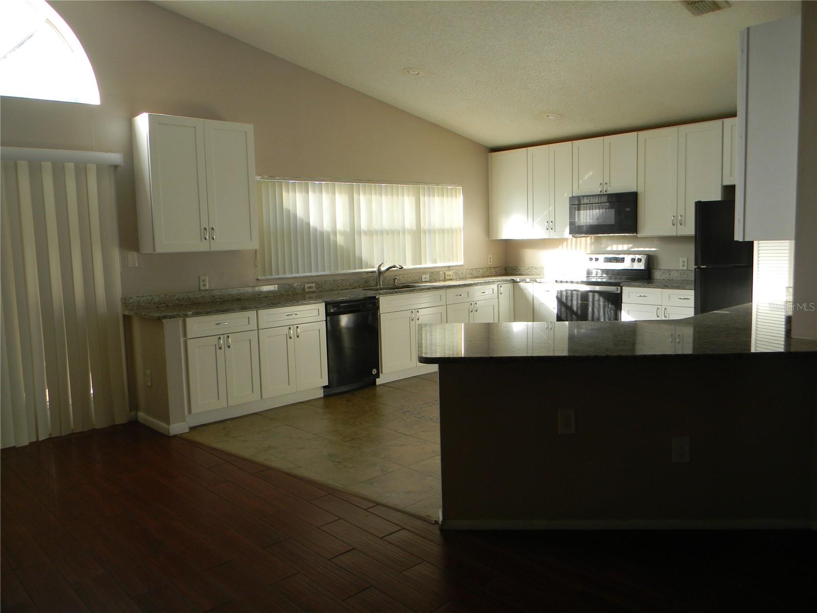 Image 7 of 27 For 150 Abbey Hollow Drive