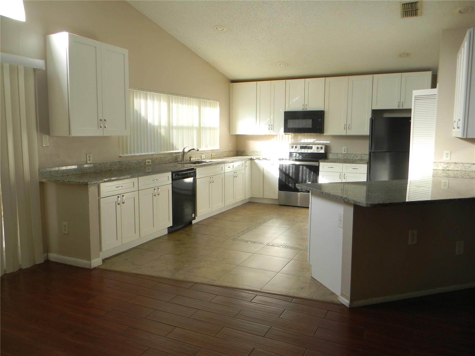 Image 8 of 27 For 150 Abbey Hollow Drive