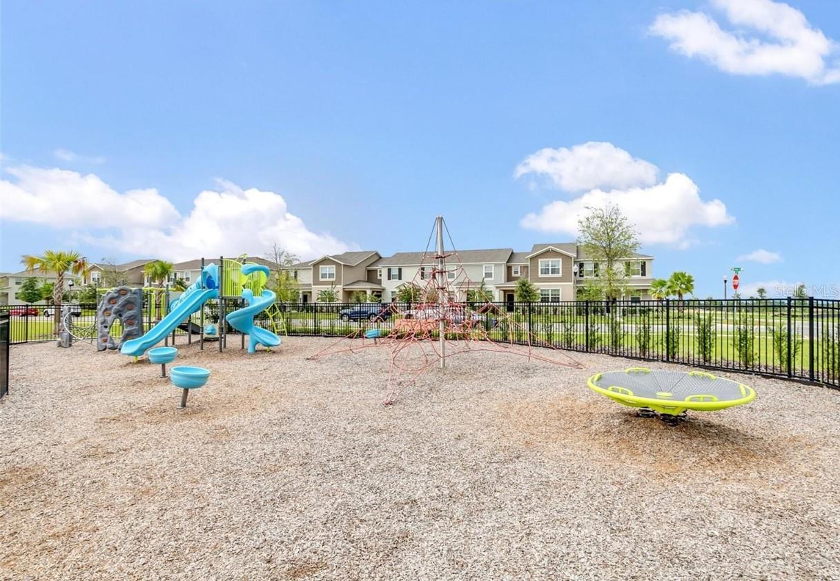 Image 24 of 81 For 15633 Water Spring Boulevard