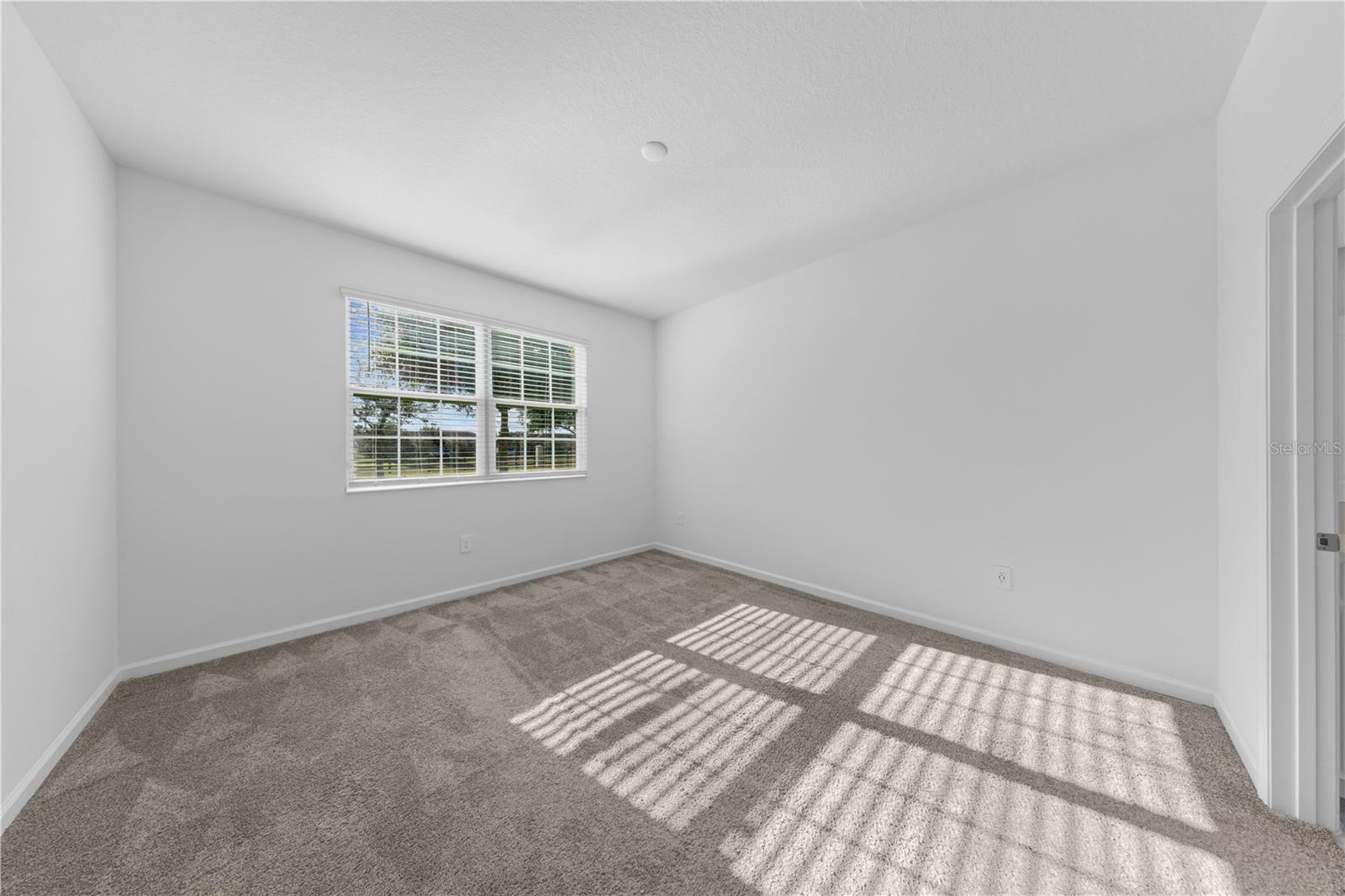 Image 57 of 81 For 15633 Water Spring Boulevard