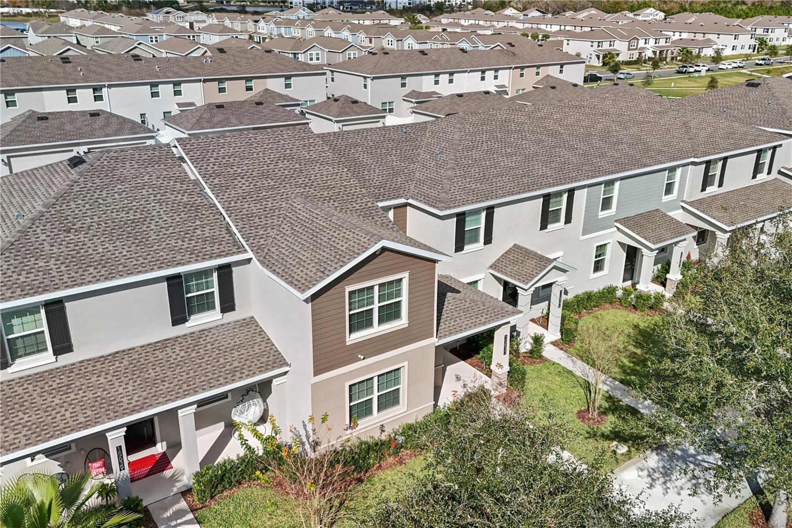 Image 7 of 81 For 15633 Water Spring Boulevard