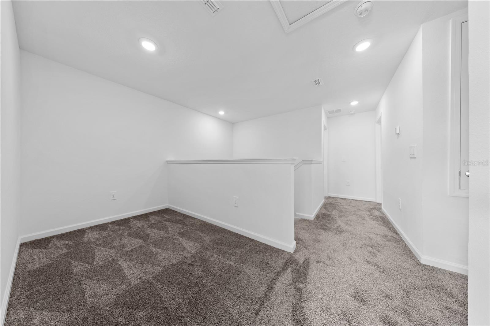 Image 76 of 81 For 15633 Water Spring Boulevard