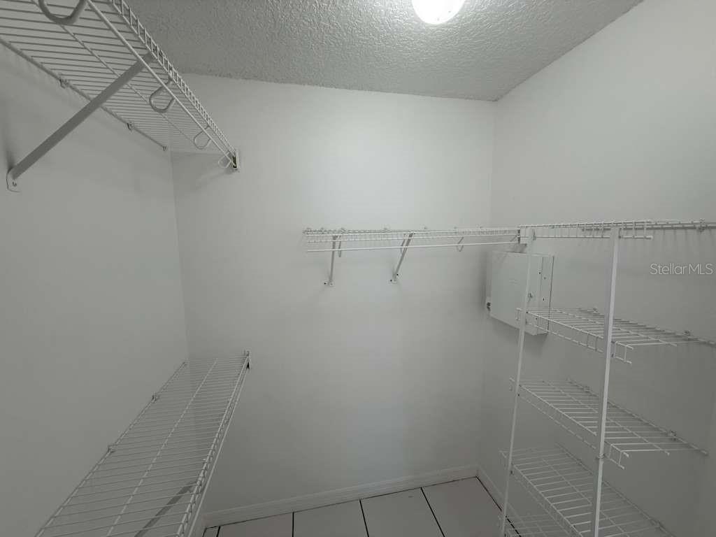 Image 14 of 33 For 2009 River Park Boulevard