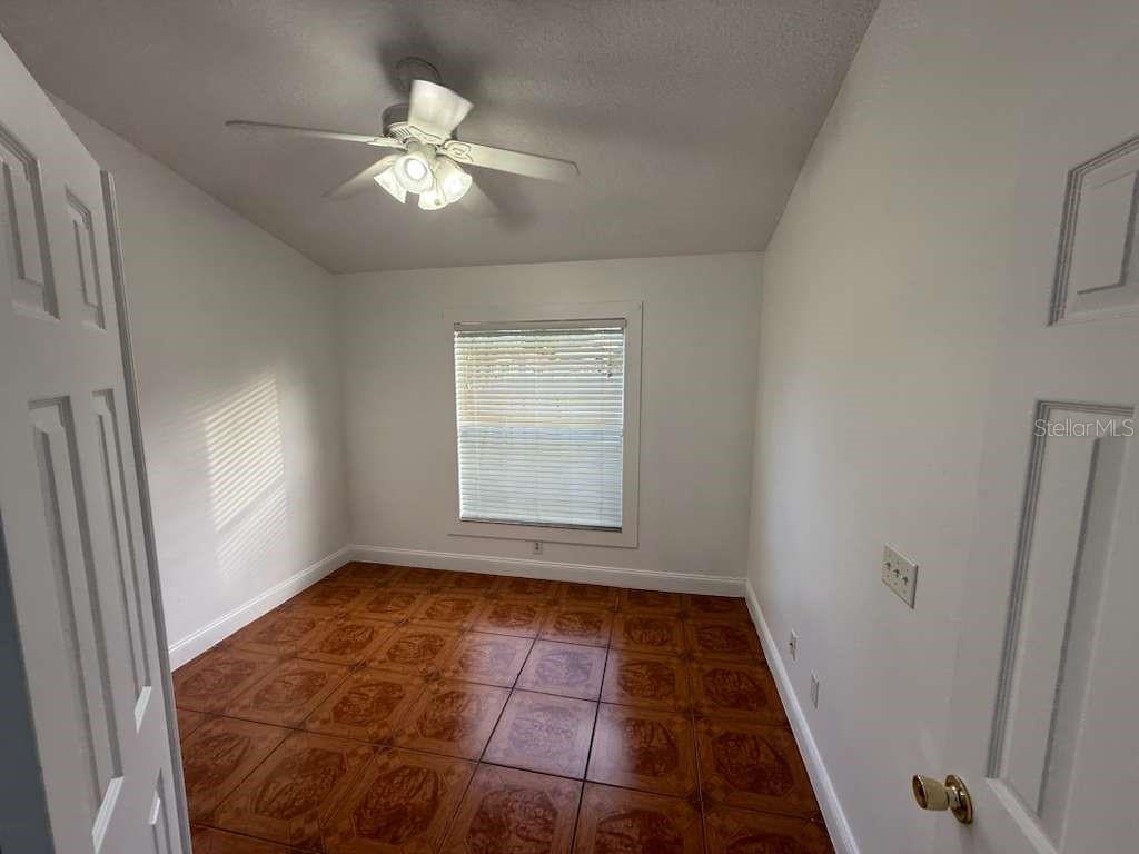 Image 24 of 33 For 2009 River Park Boulevard