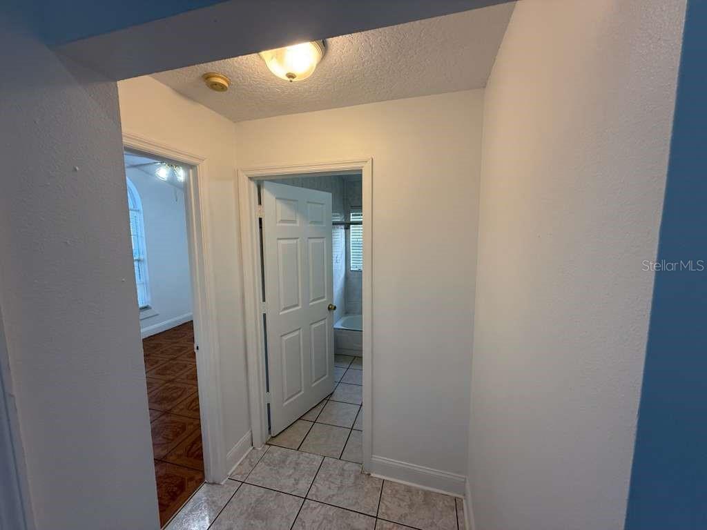 Image 25 of 33 For 2009 River Park Boulevard