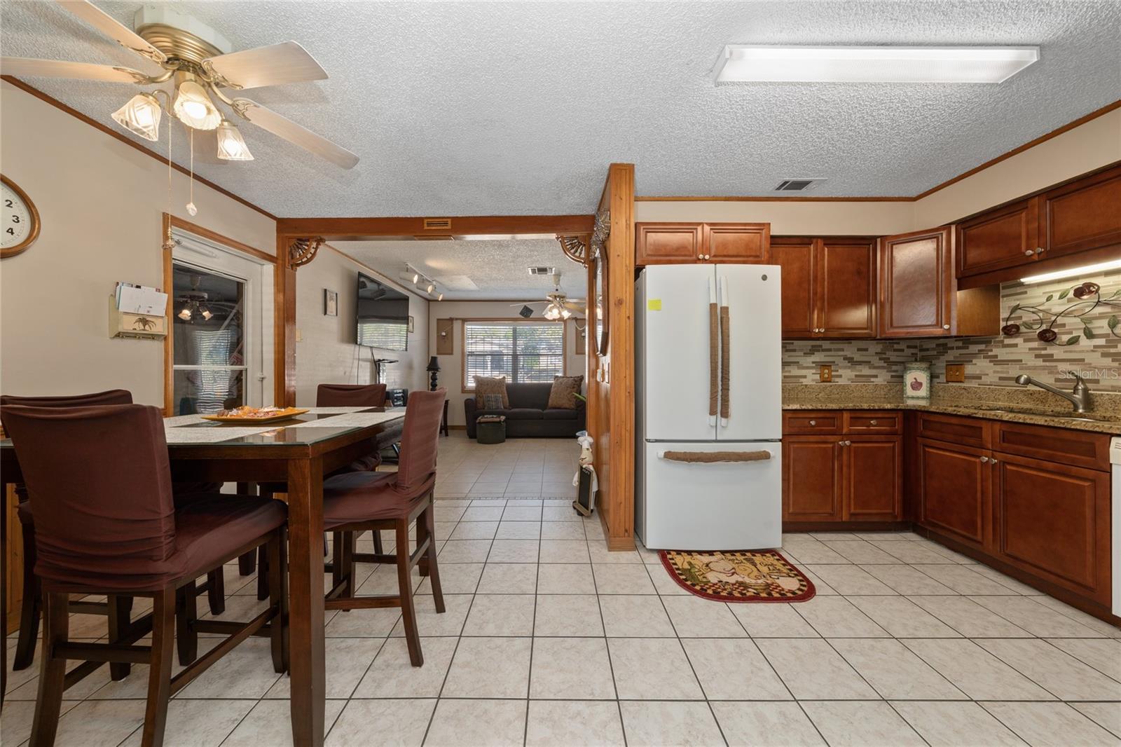 Image 11 of 18 For 2825 Beal Street